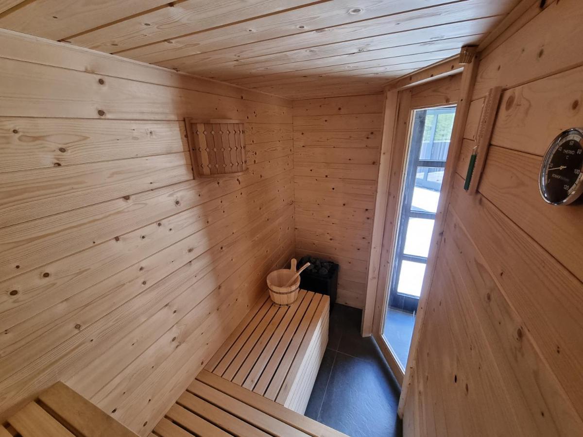 Chalet Met Sauna En Airconditioning Sint-Annaland Exterior foto